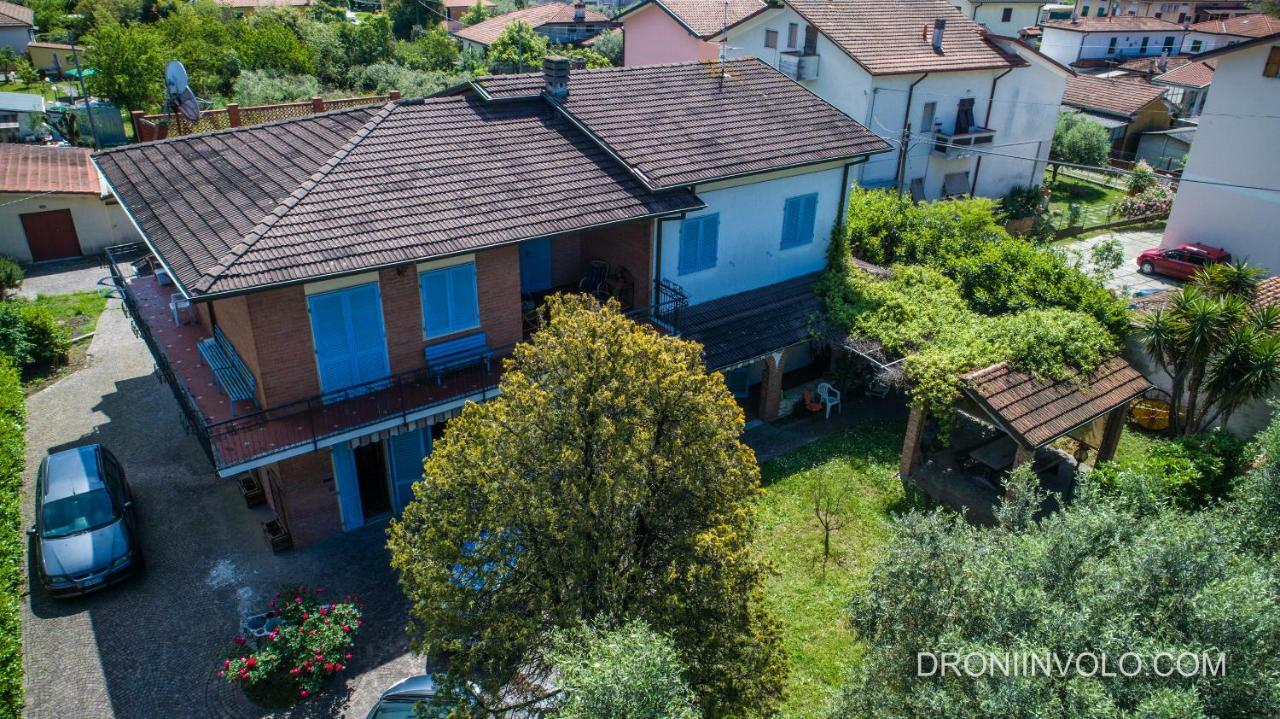 Casa Degli Zii Appartamento Guido Luni ภายนอก รูปภาพ