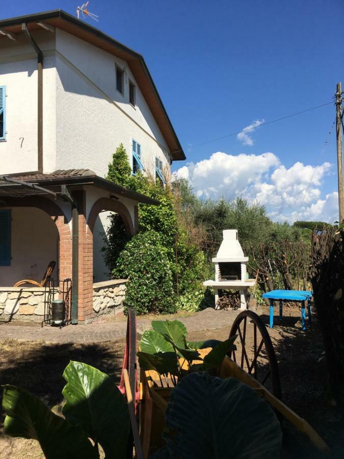 Casa Degli Zii Appartamento Guido Luni ภายนอก รูปภาพ