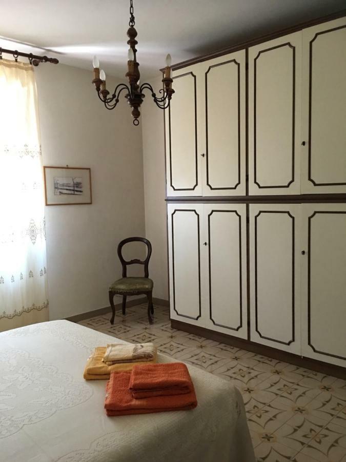 Casa Degli Zii Appartamento Guido Luni ภายนอก รูปภาพ